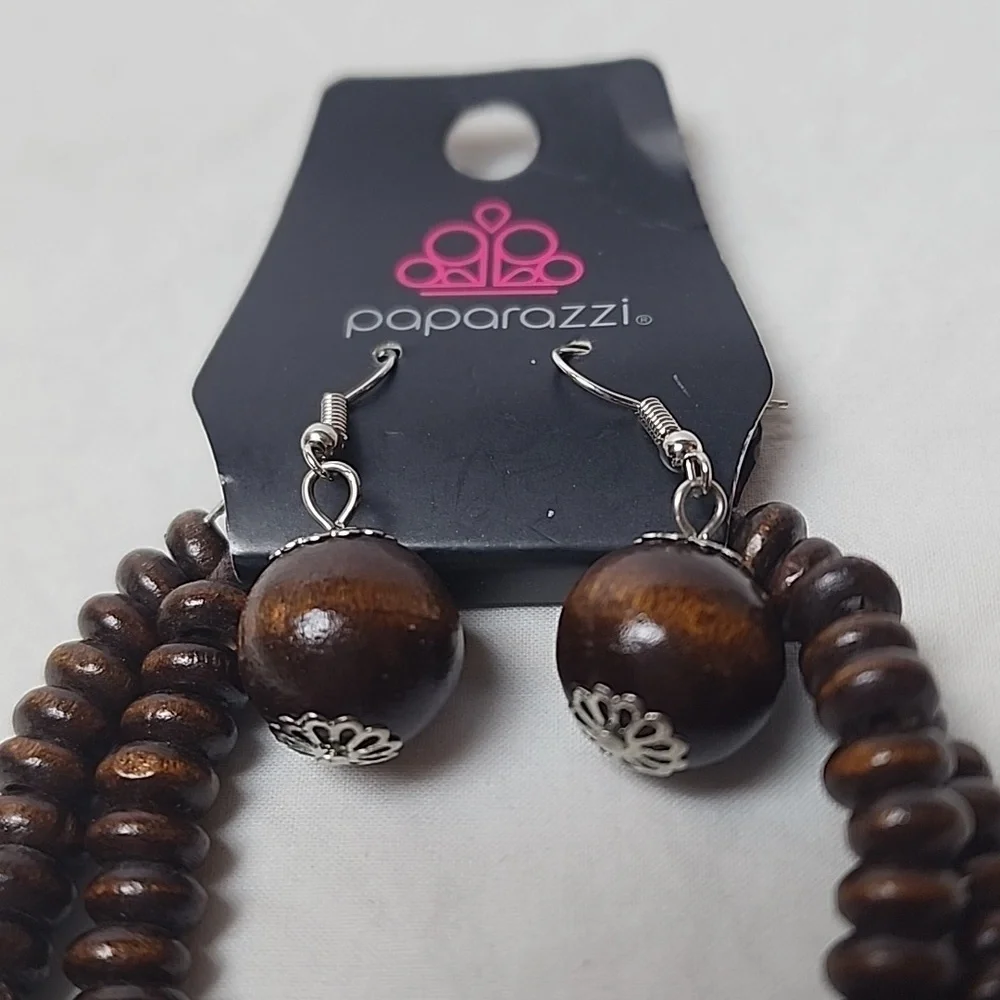 Paparazzi Cancun Cast Away Brown and Yellow Beaded Necklace With Earrings NWT